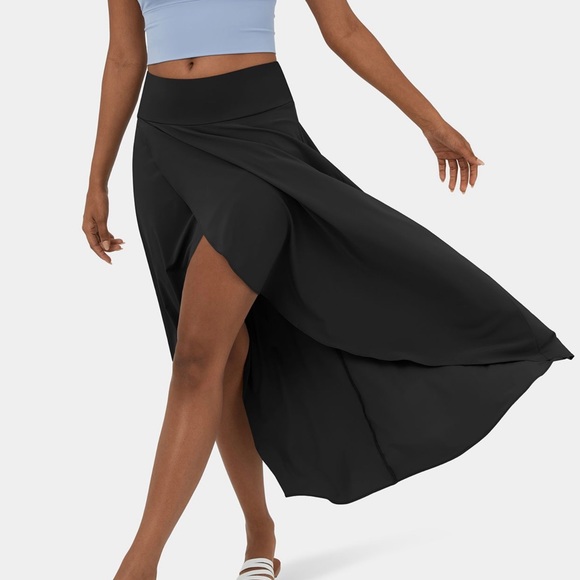HALARA Dresses & Skirts - Halara Breezeful Maxi Skirt Black
